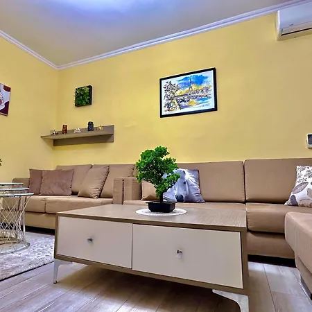 Διαμέρισμα Cozy Modern Τίρανα