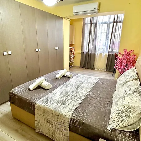 Cozy Modern 아파트